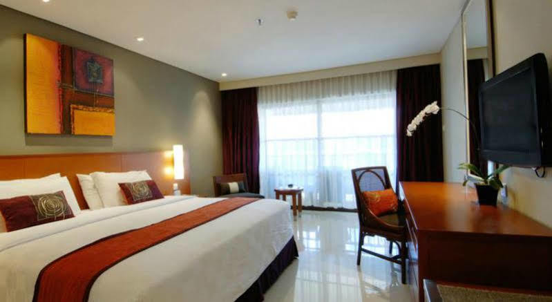Bali Dynasty Resort Kuta Lombok Buitenkant foto