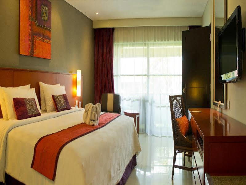 Bali Dynasty Resort Kuta Lombok Buitenkant foto